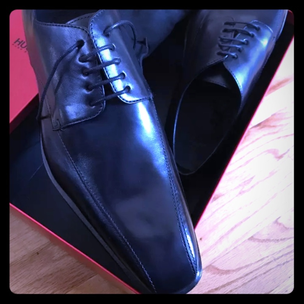 Hugo Boss black dress men’s shoes size 9 US New